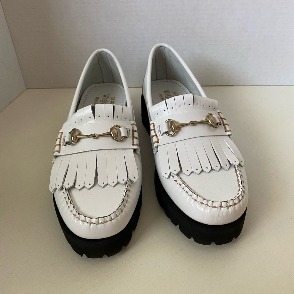 New G.H. Bass Weejuns,  Lianna Kiltie size 7 White lug sole (Lightweight)